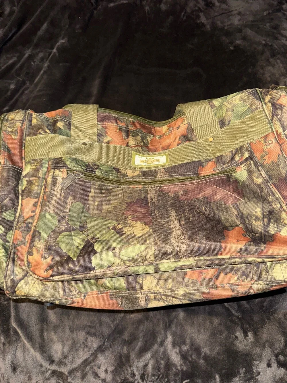 NWOT Magnum Camouflage Duffle Bag with Multiple Zippered Compartments